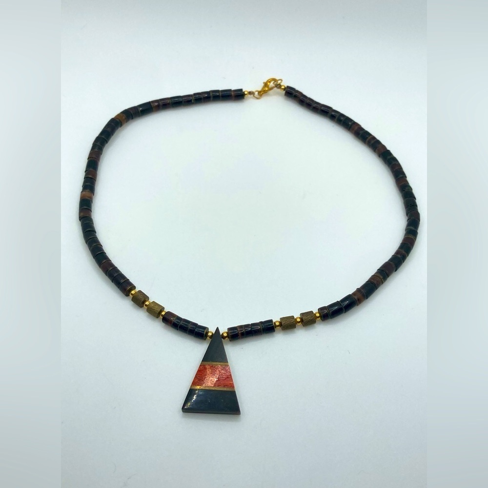 Vtg NA Spiny Oyster Shell Inlay Wood Bead Triangle Necklace 16” + 1.2”